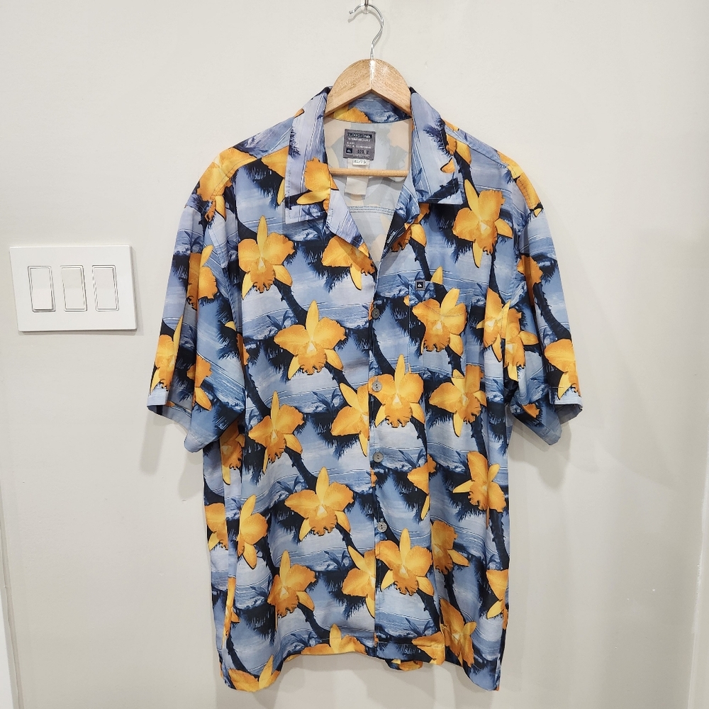 Vintage Quicksilver Hawaiian Shirt Mens Size XL Vintage 90s Y2K Blue Floral